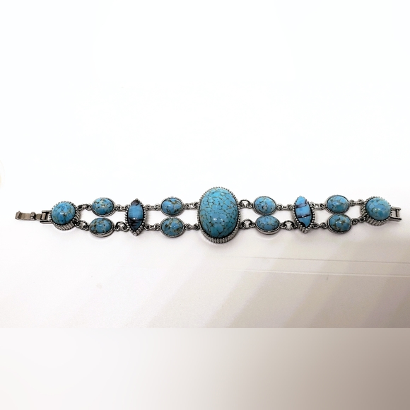 Vintage Blue Turquoise Silver Oval Bracelet - Picture 4 of 11